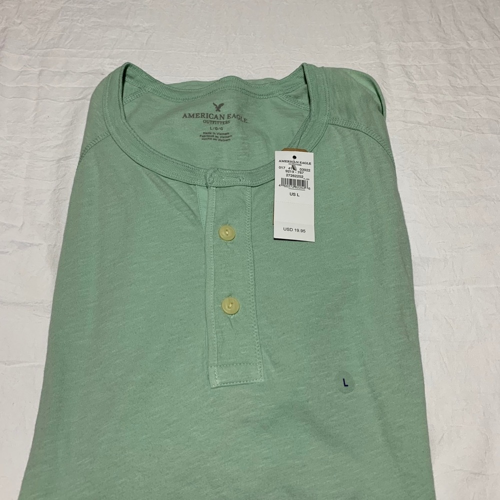 Large American Eagle Washed Green Plain Tee